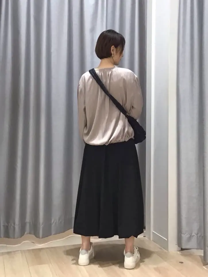 ANY SIS 田中 コーディネート画像