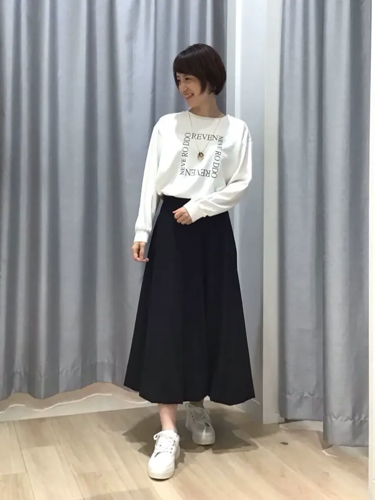 ANY SIS 田中 コーディネート画像