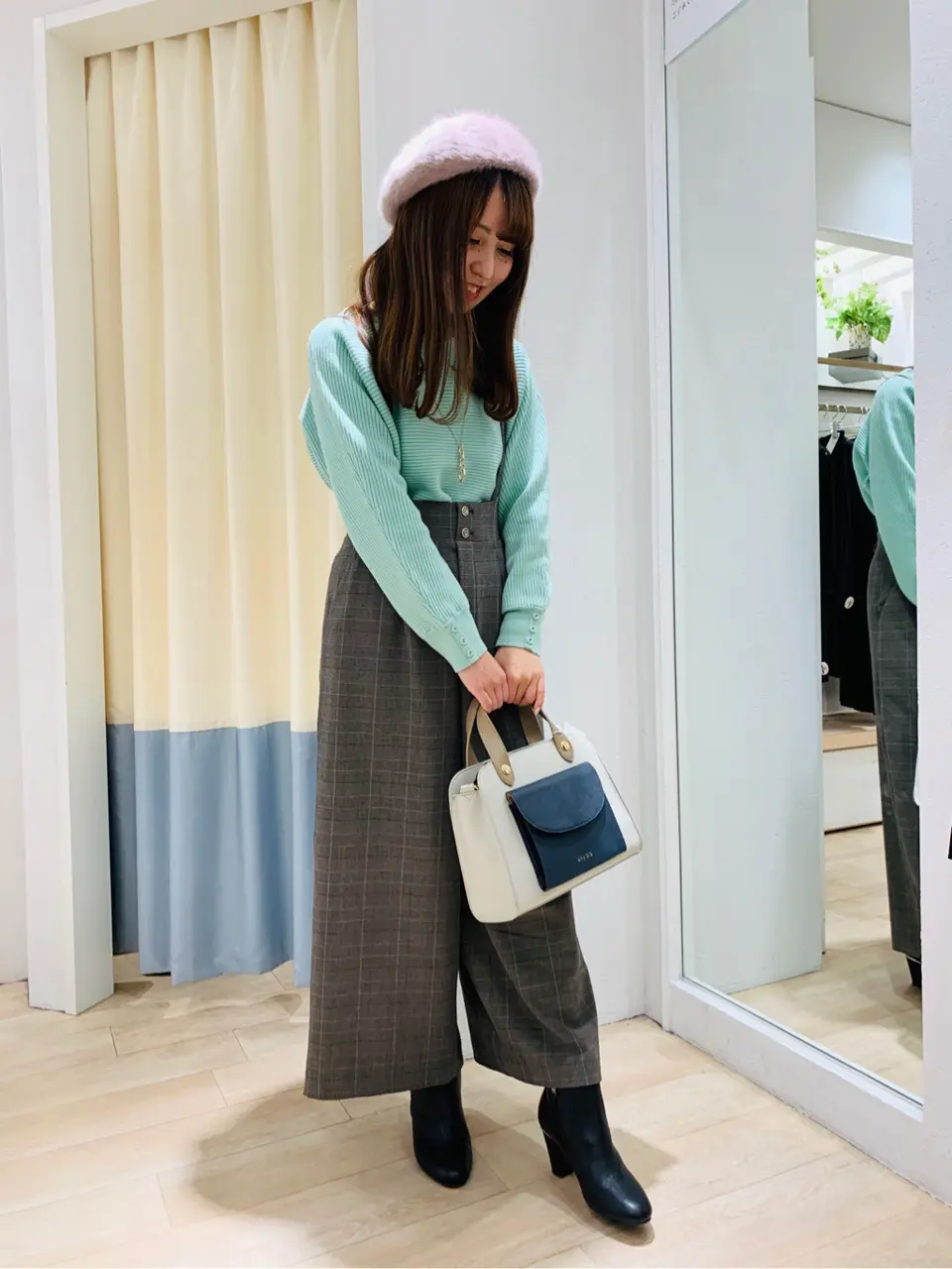 ANY SIS スタッフ コーディネート画像