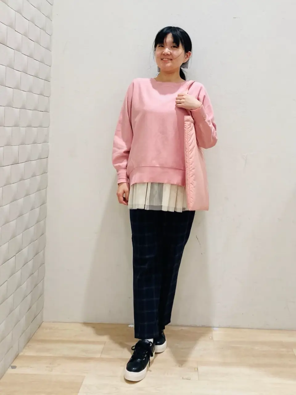 ANY SIS 川根　彩 コーディネート画像