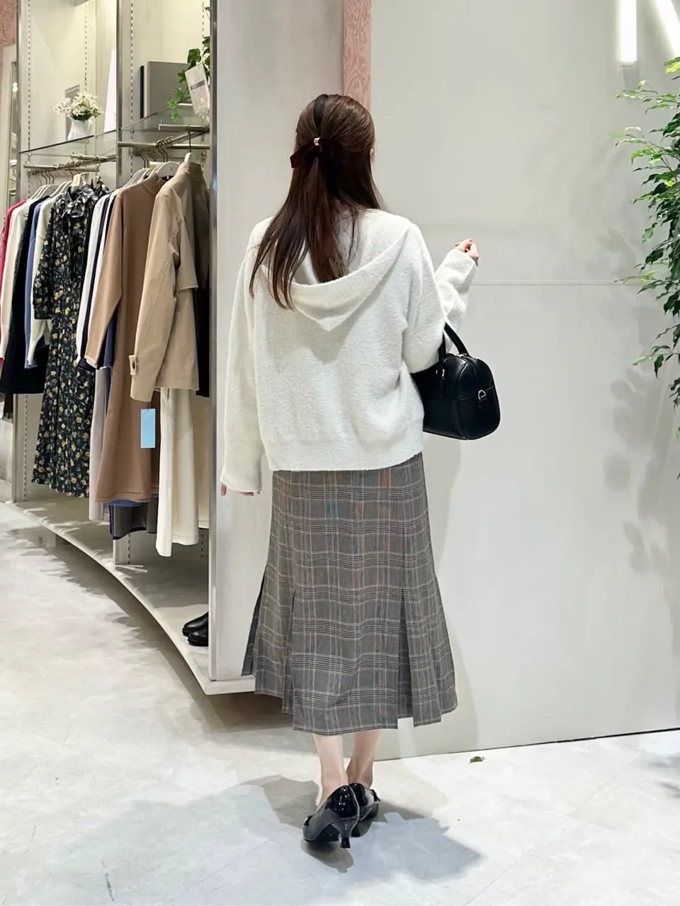 ANY SIS みぃ コーディネート画像