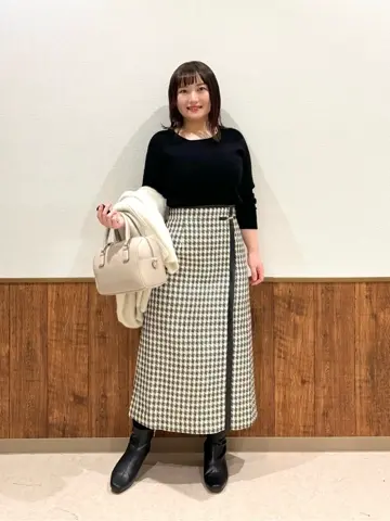 ANY SIS スタッフ コーディネート画像