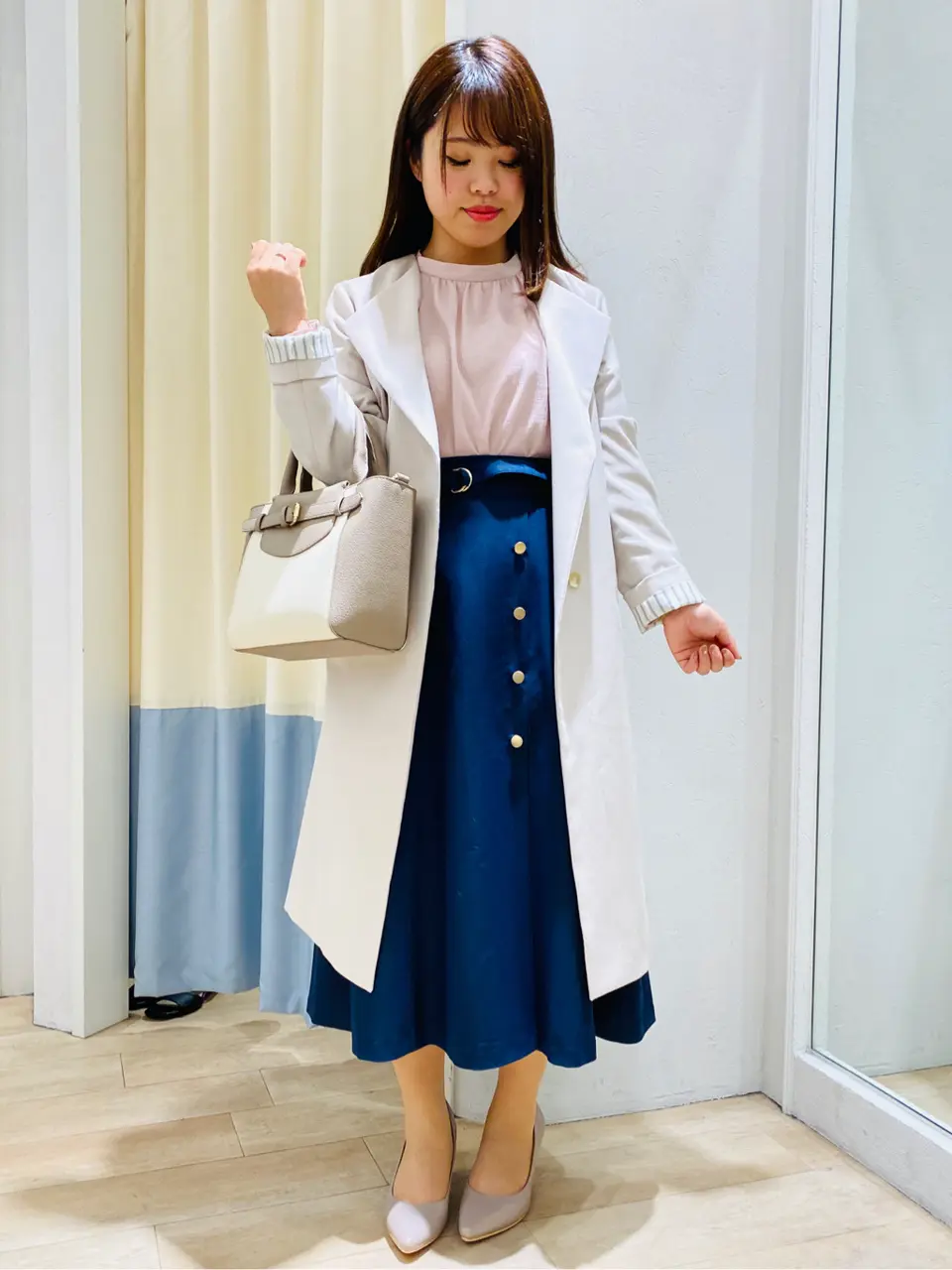 ANY SIS スタッフ コーディネート画像