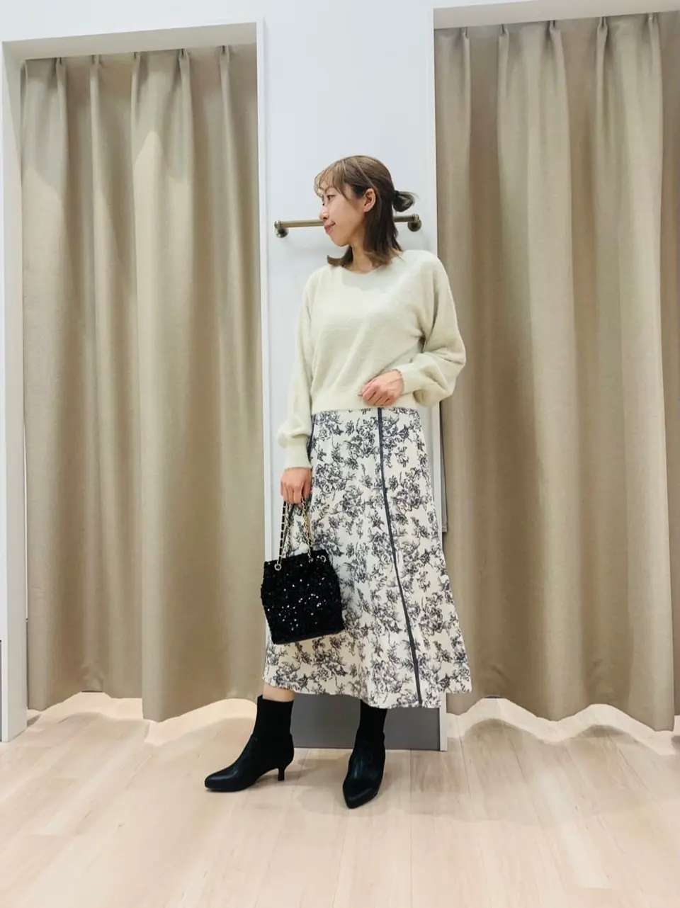 ANY SIS スタッフ コーディネート画像