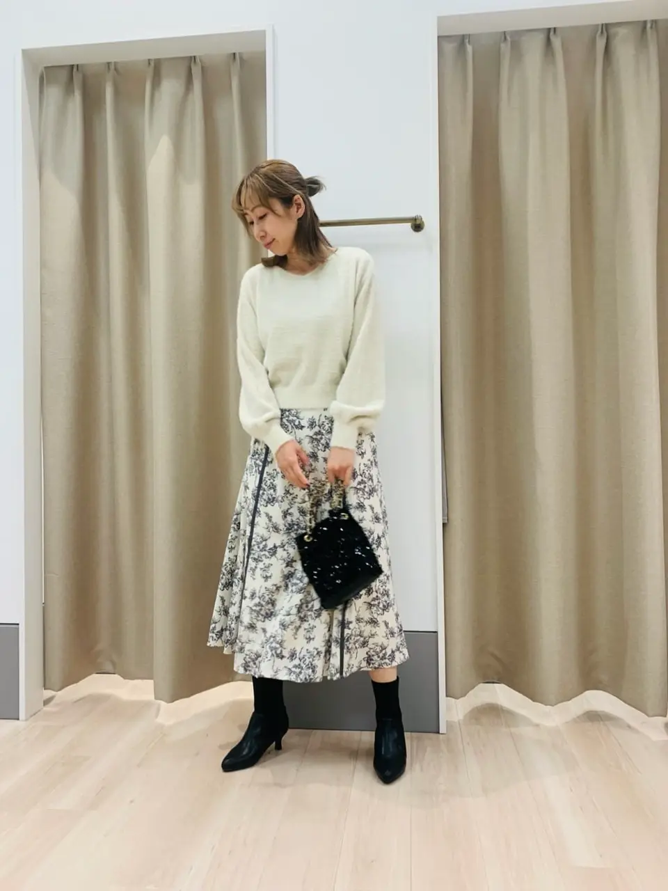 ANY SIS スタッフ コーディネート画像