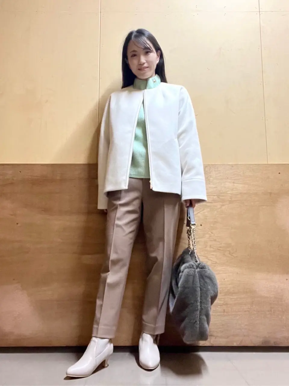 ANY SIS スタッフ コーディネート画像