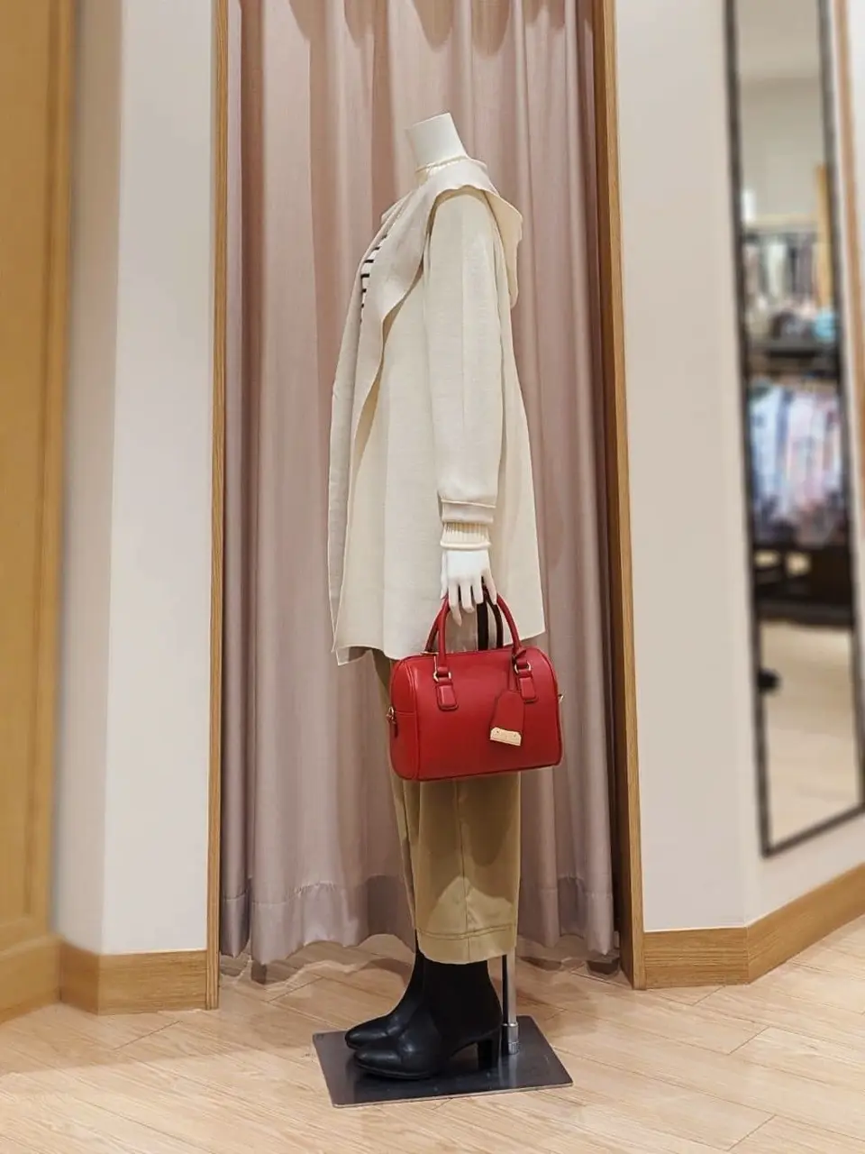 ANY SIS 岩田 コーディネート画像