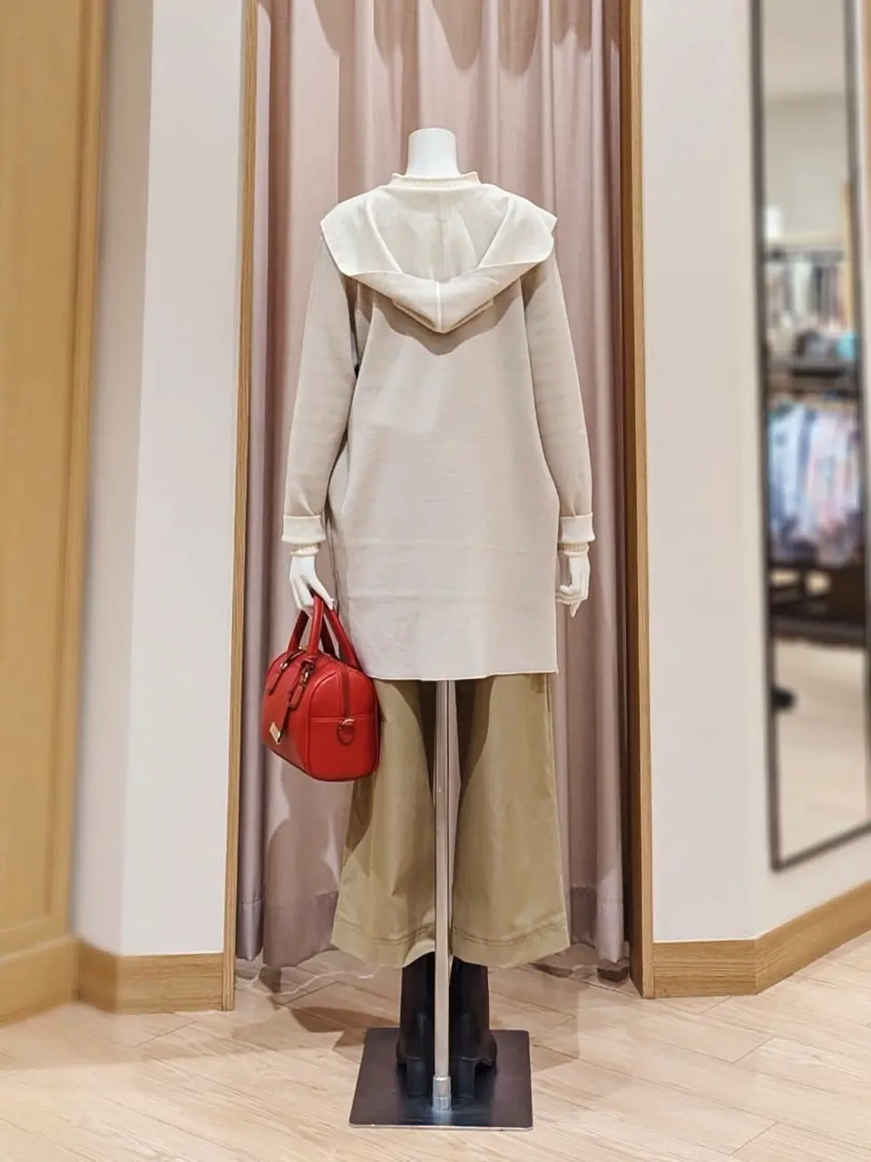 ANY SIS 岩田 コーディネート画像