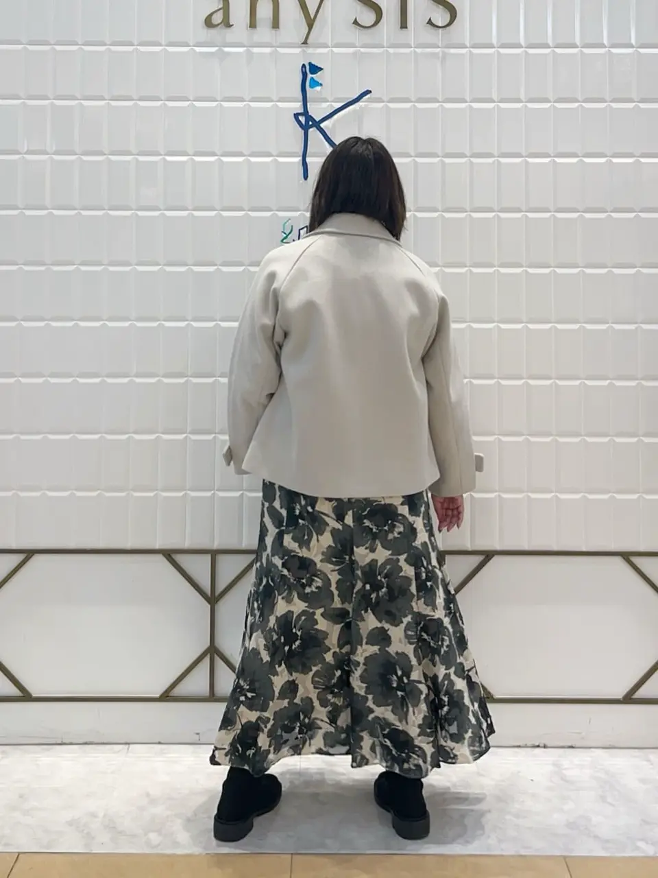 ANY SIS 西田 コーディネート画像