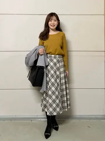 ANY SIS みぃ コーディネート画像