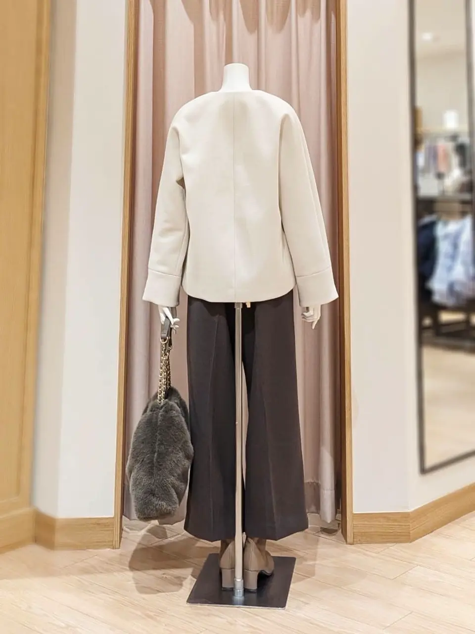 ANY SIS 岩田 コーディネート画像