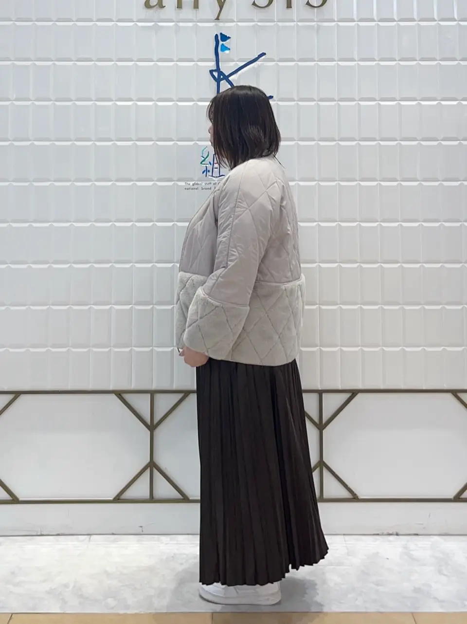 ANY SIS 西田 コーディネート画像