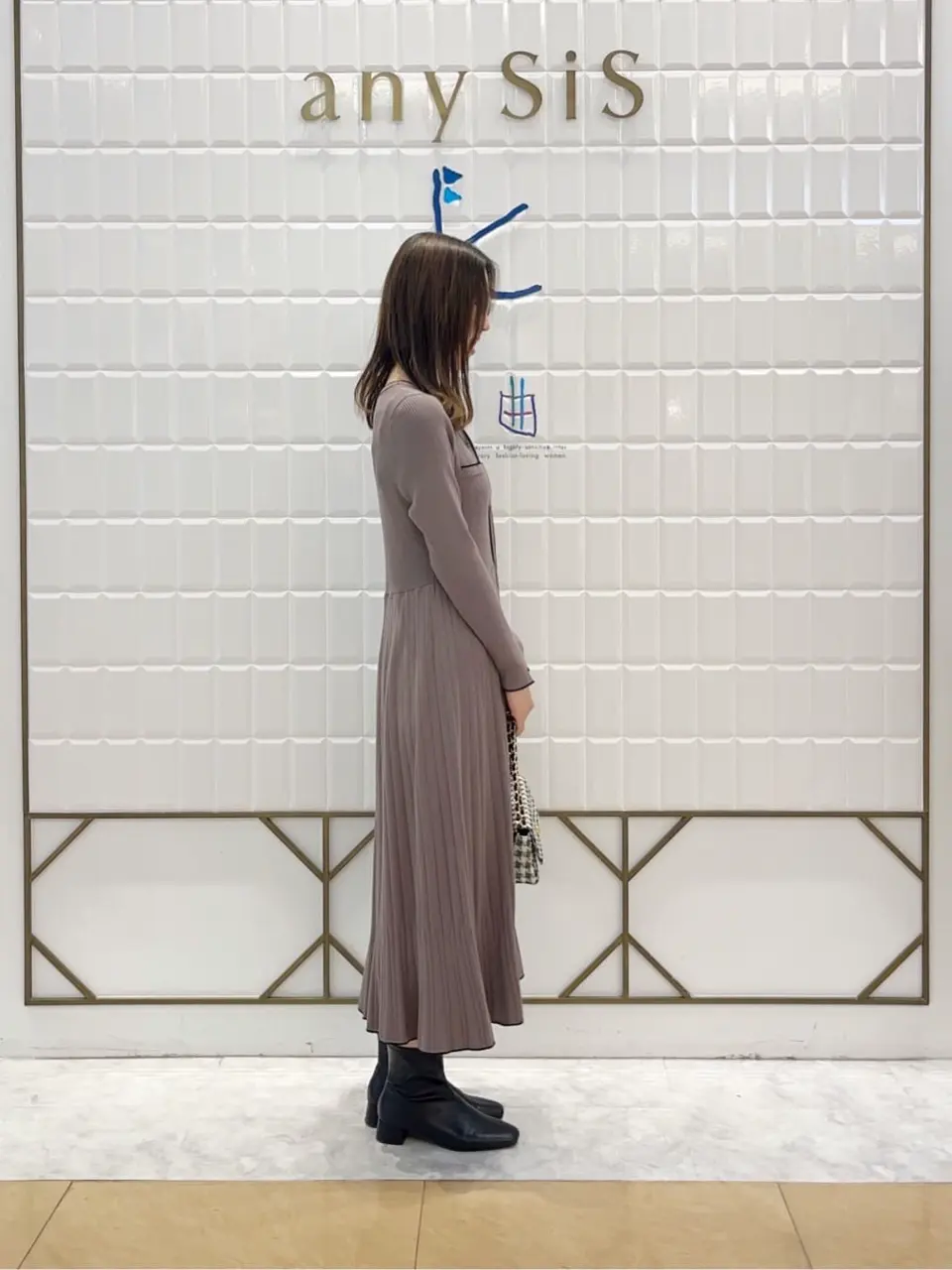 ANY SIS 上田 コーディネート画像