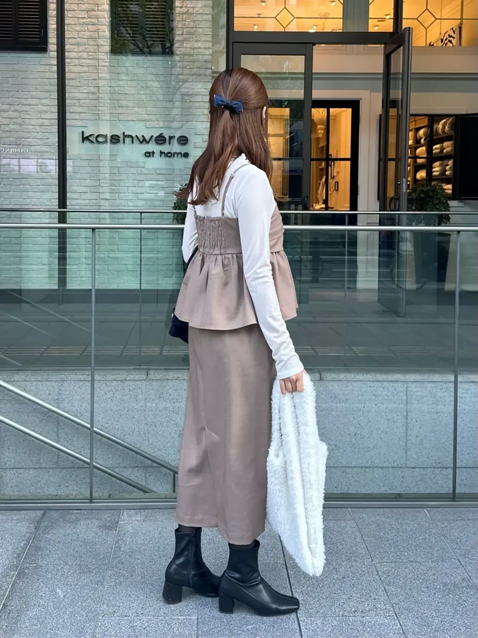 ANY SIS みぃ コーディネート画像