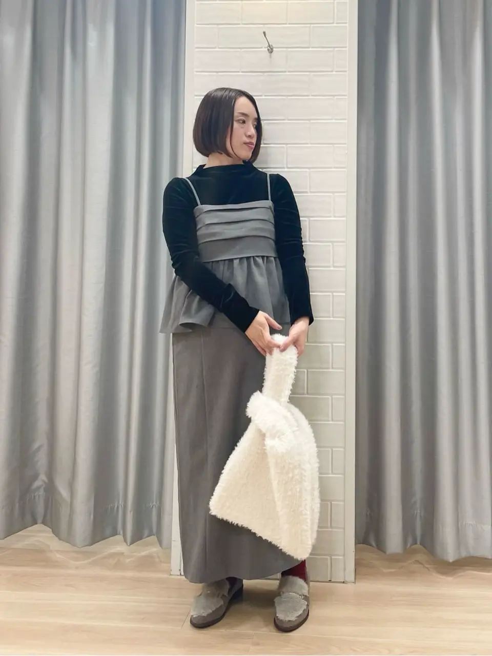 ANY SIS 丸岡 コーディネート画像