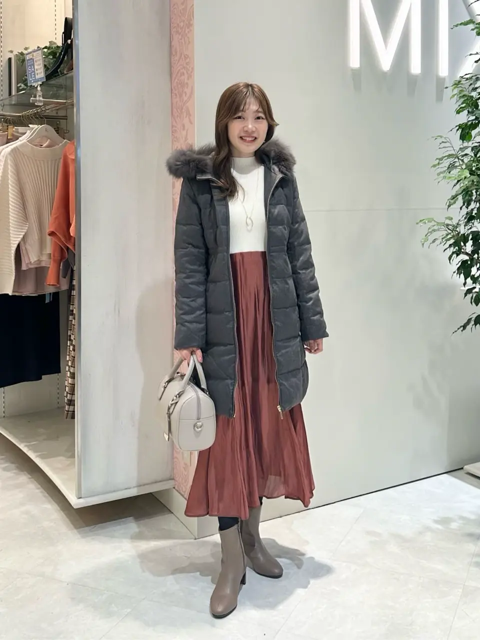 ANY SIS みぃ コーディネート画像