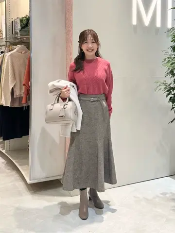 ANY SIS みぃ コーディネート画像