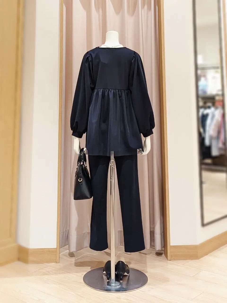 ANY SIS 岩田 コーディネート画像