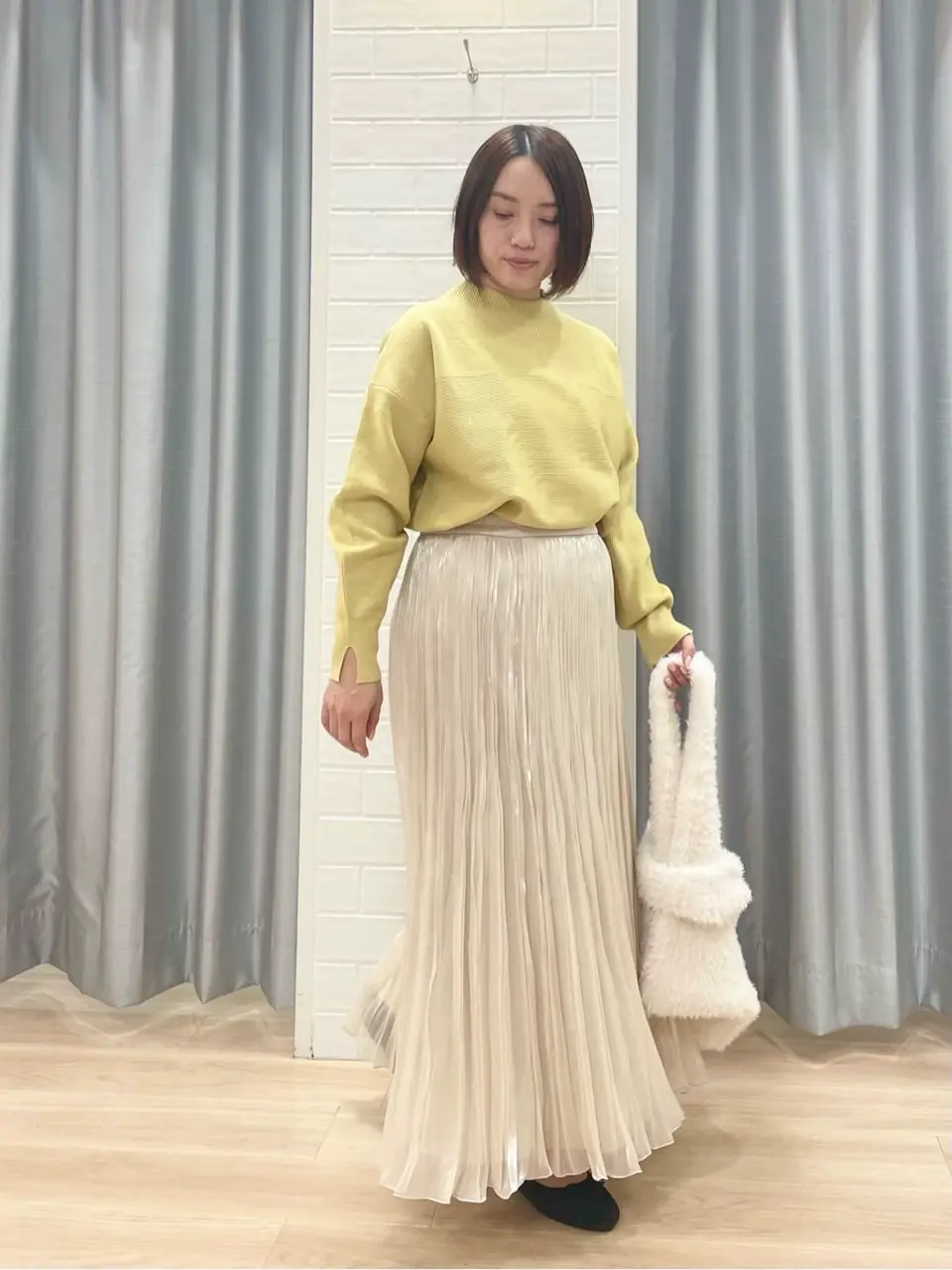 ANY SIS 丸岡 コーディネート画像