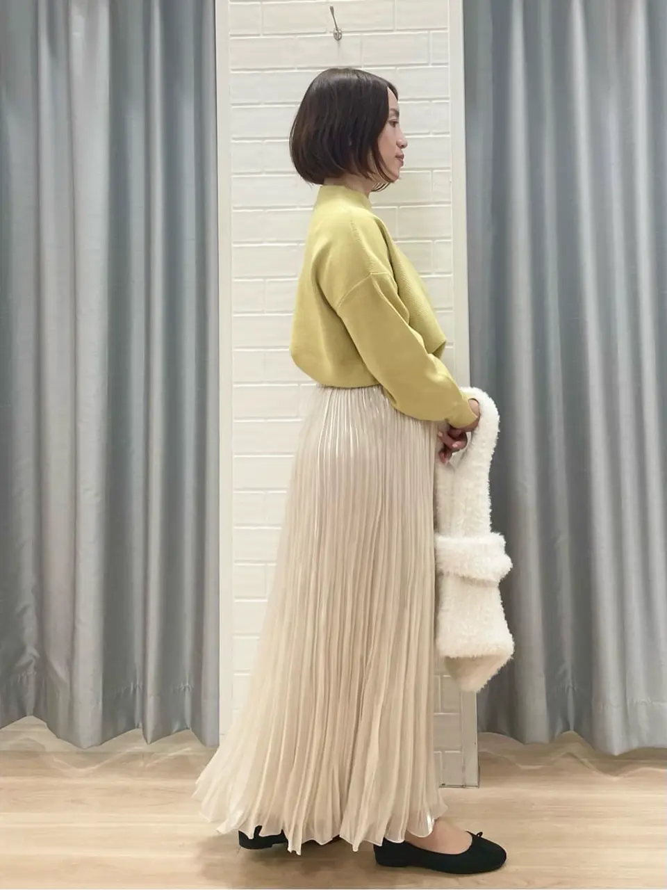 ANY SIS 丸岡 コーディネート画像