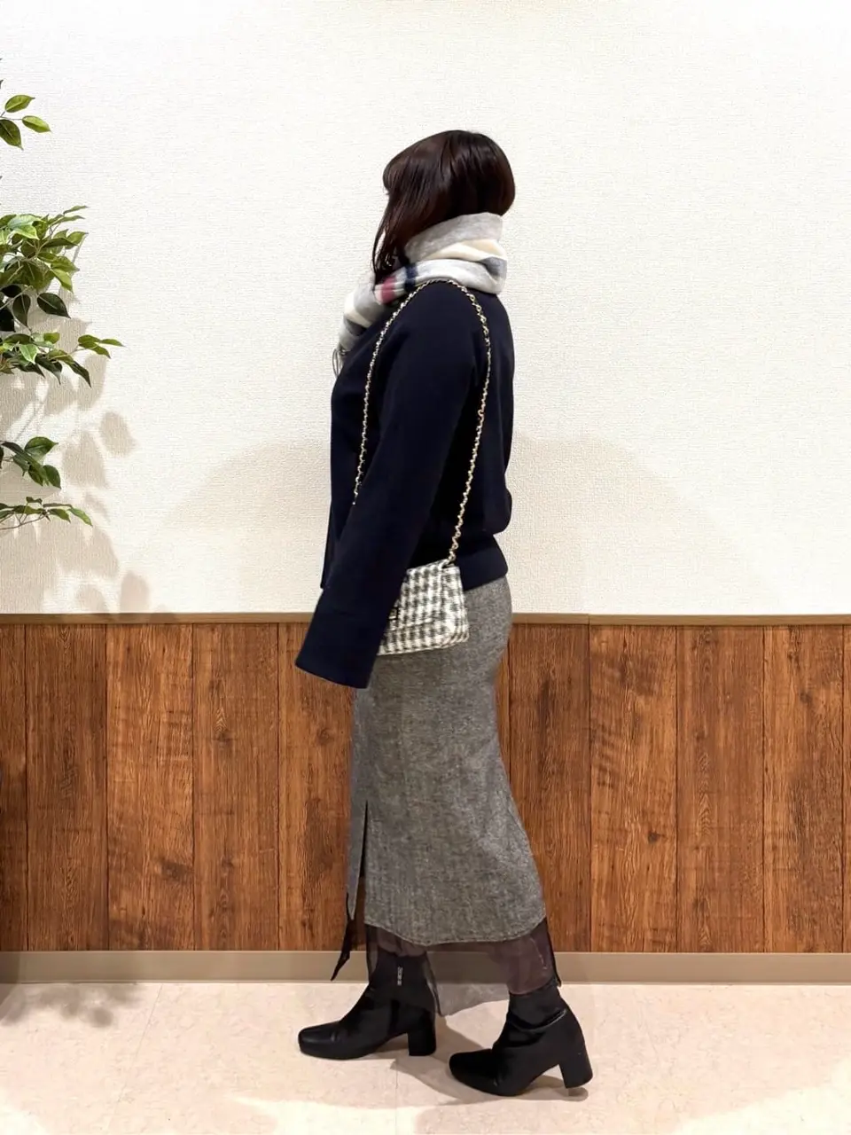 ANY SIS スタッフ コーディネート画像