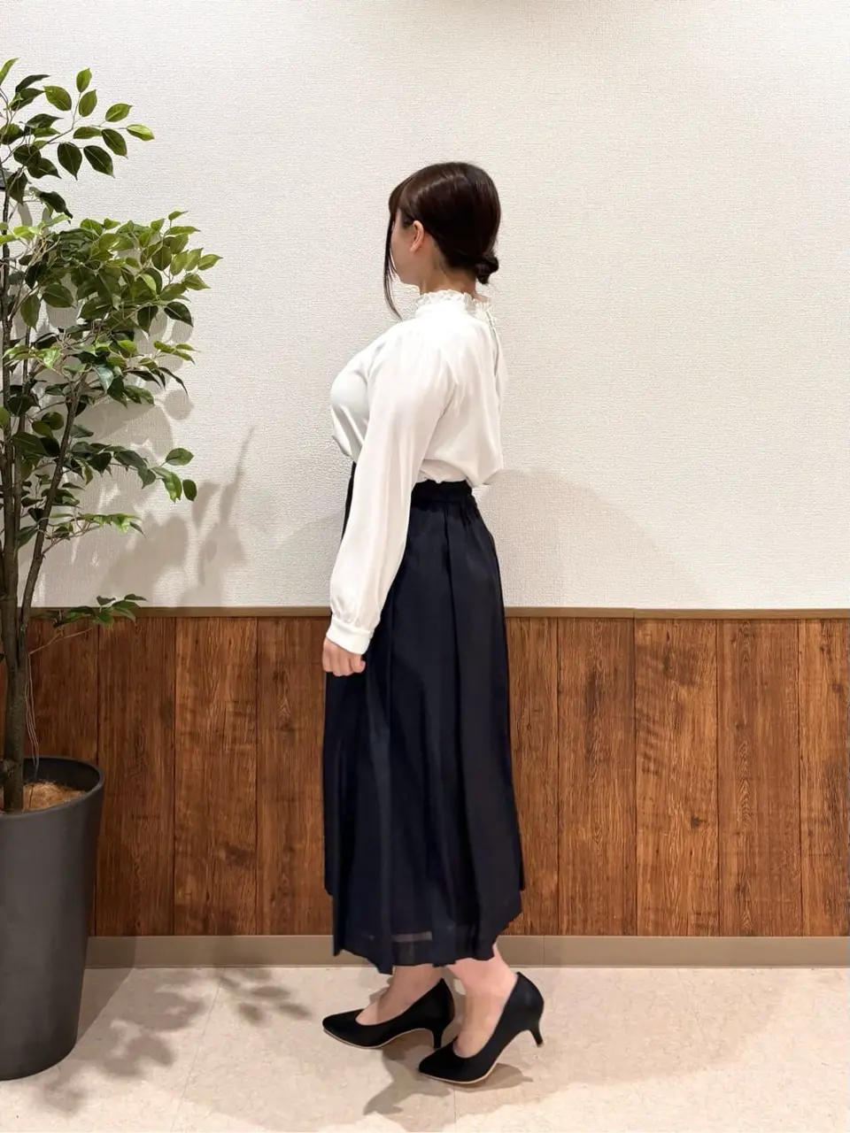 ANY SIS スタッフ コーディネート画像