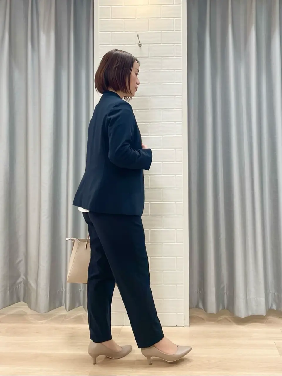 ANY SIS 丸岡 コーディネート画像