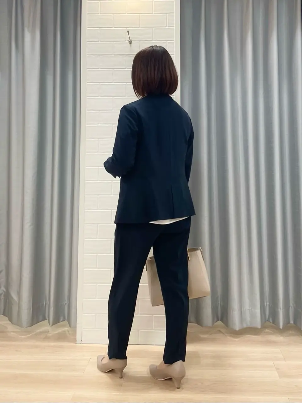 ANY SIS 丸岡 コーディネート画像