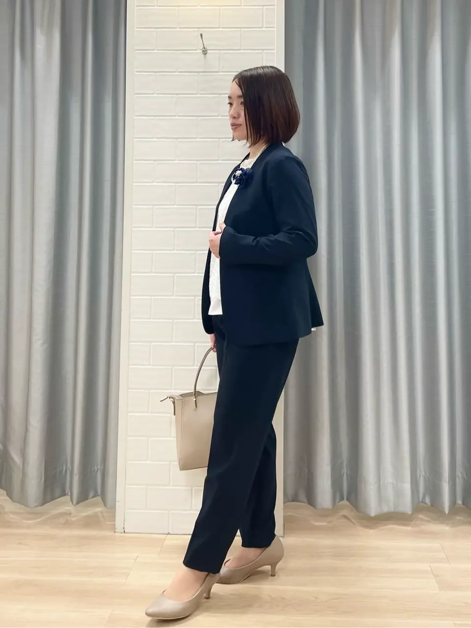 ANY SIS 丸岡 コーディネート画像