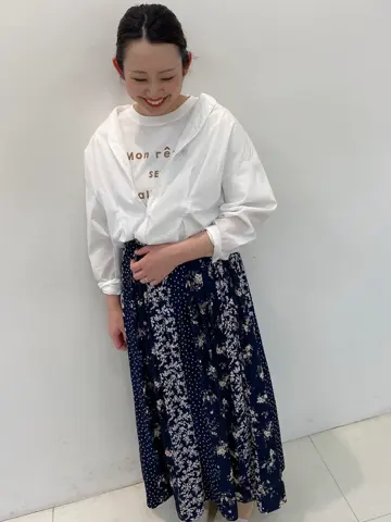 ANY SIS スタッフ コーディネート画像