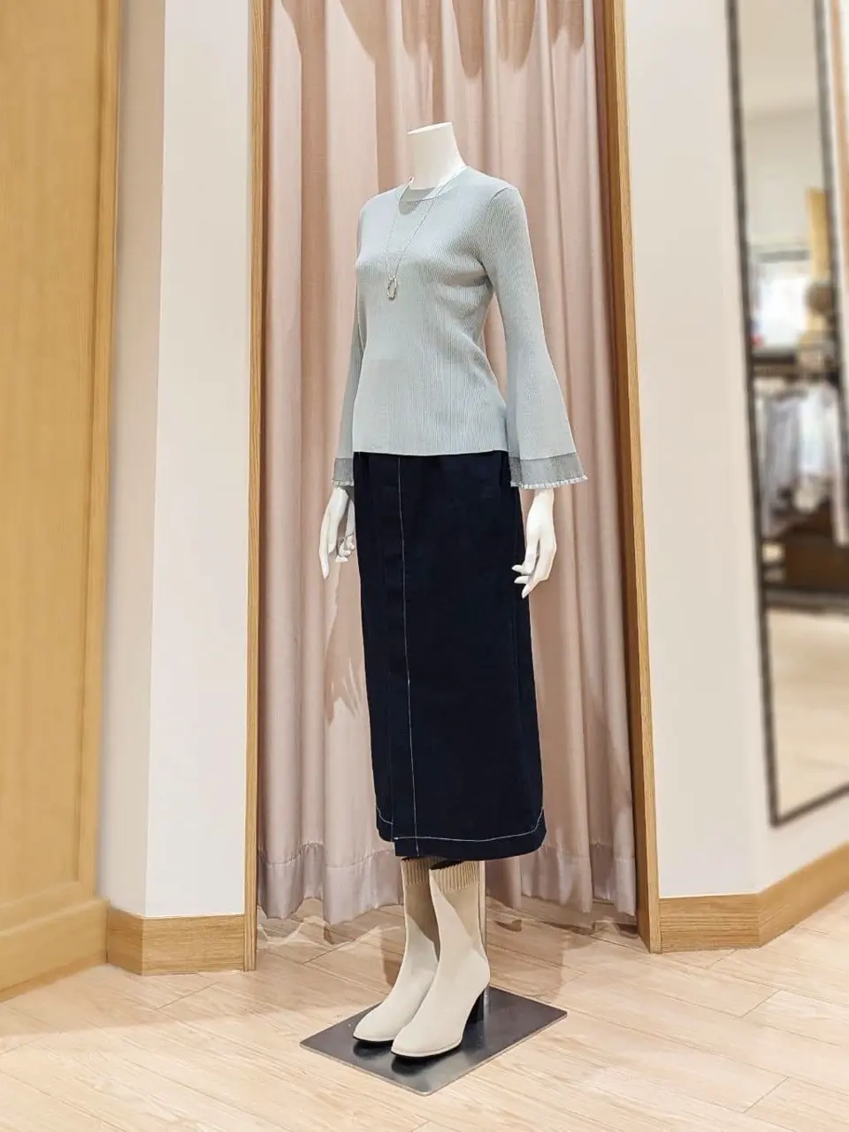 ANY SIS 岩田 コーディネート画像