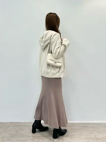 ANY SIS みぃ コーディネート画像