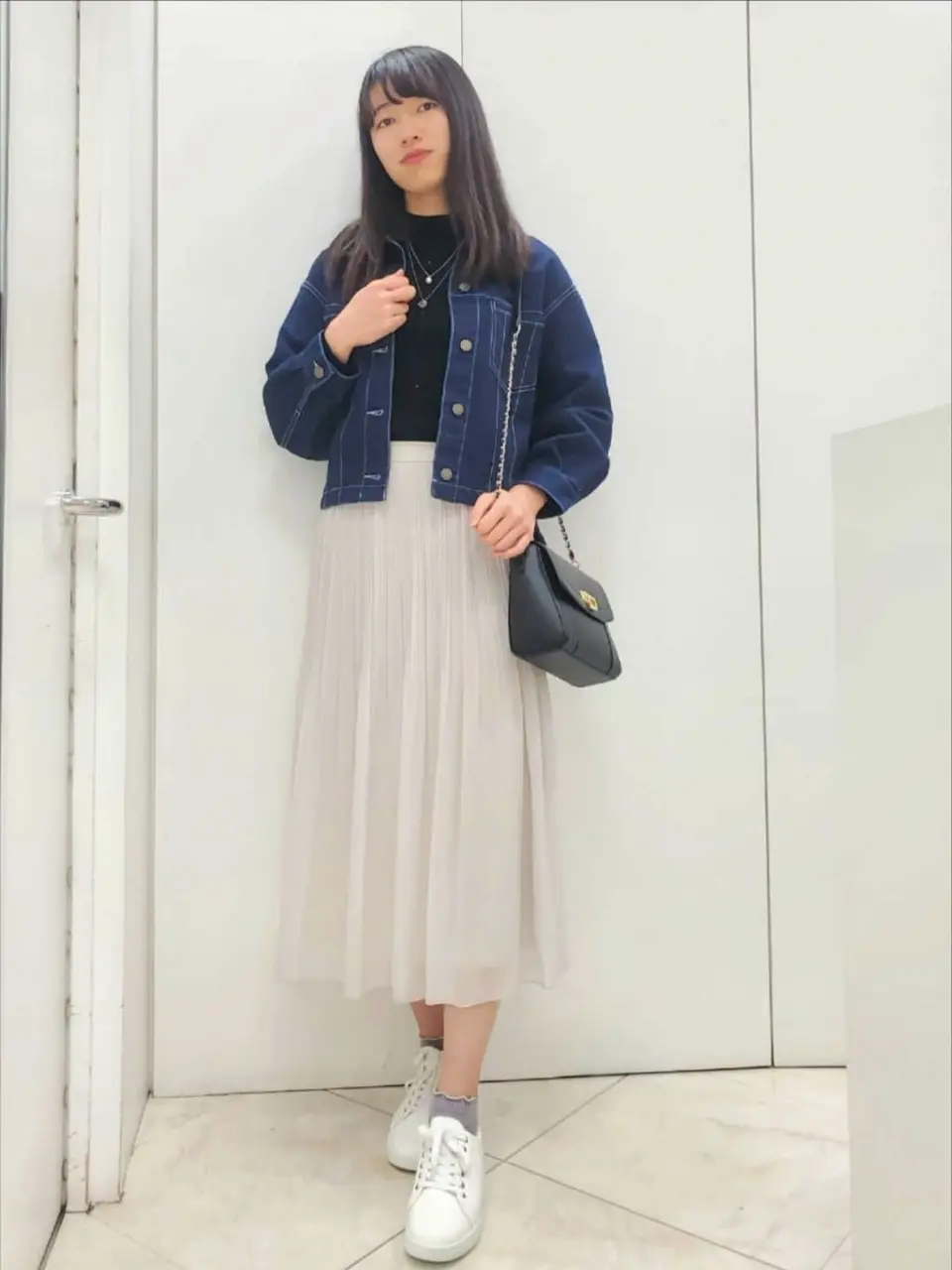 ANY SIS スタッフ コーディネート画像