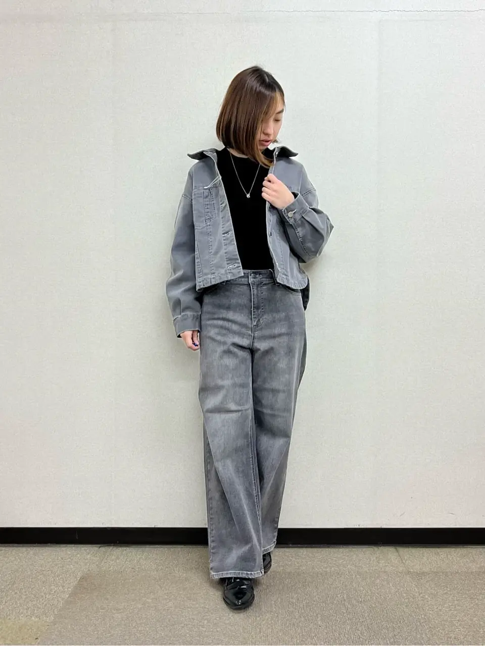 ANY SIS 村上 コーディネート画像