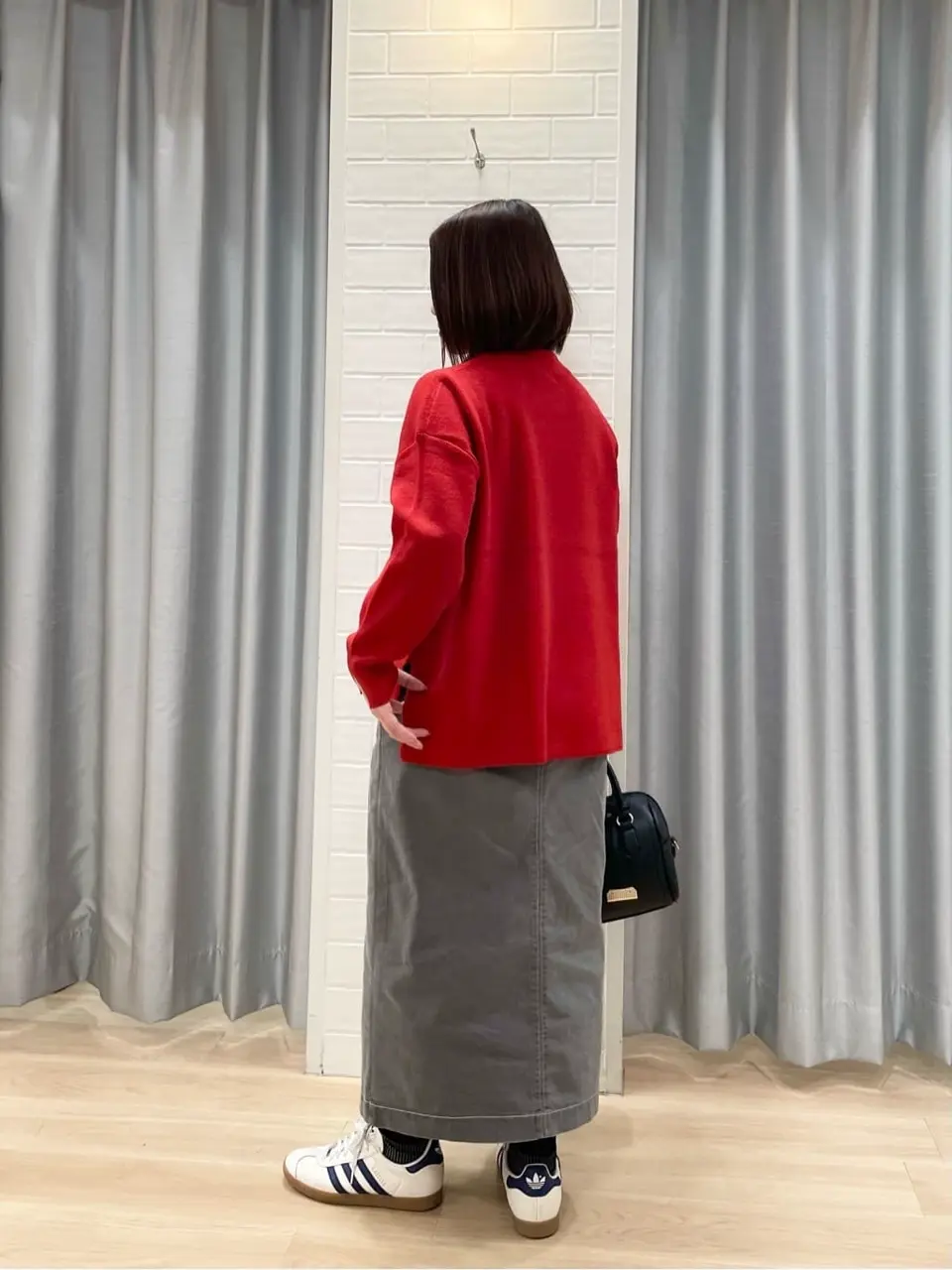 ANY SIS 丸岡 コーディネート画像