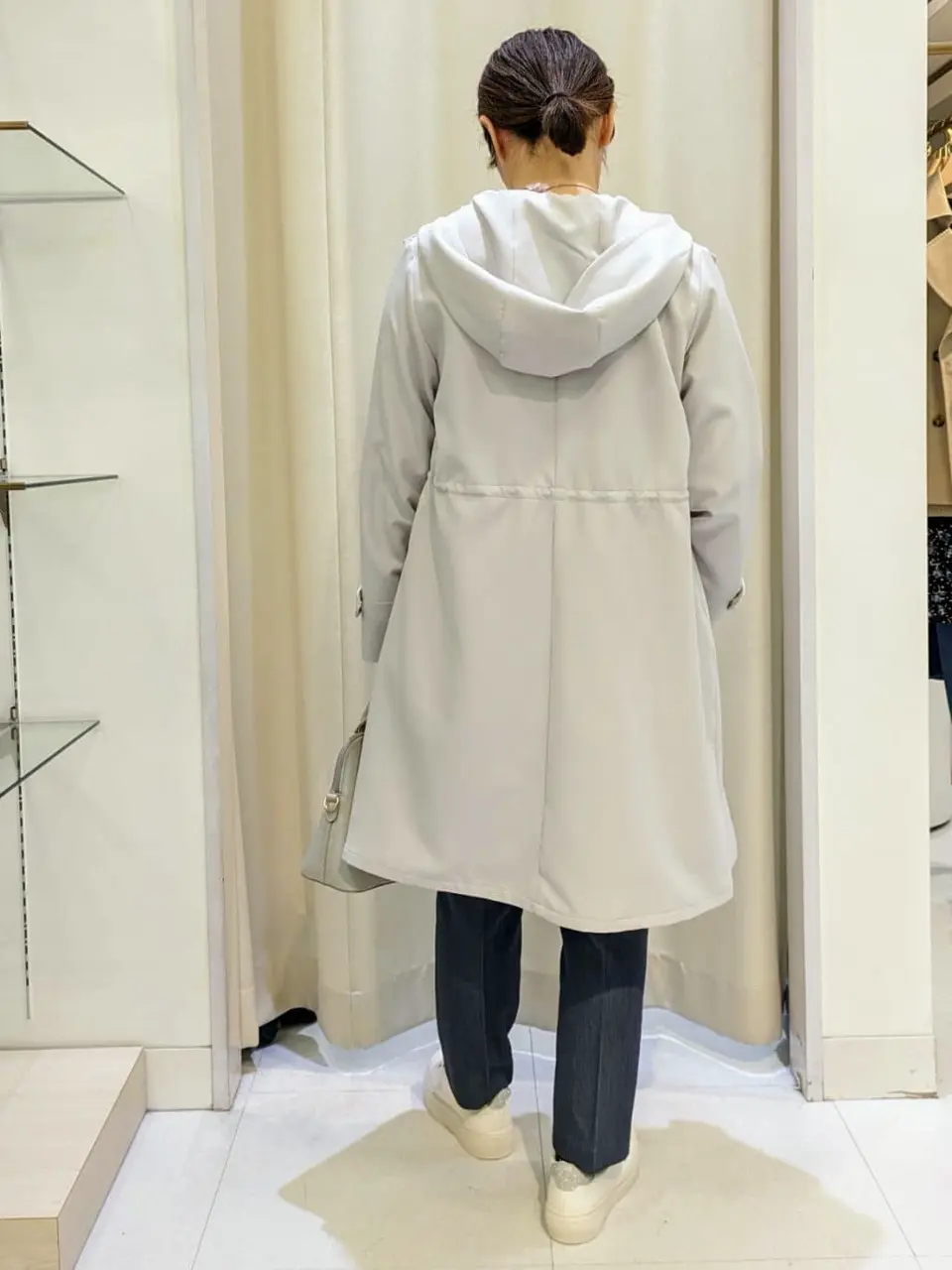 ANY SIS 坂野 コーディネート画像