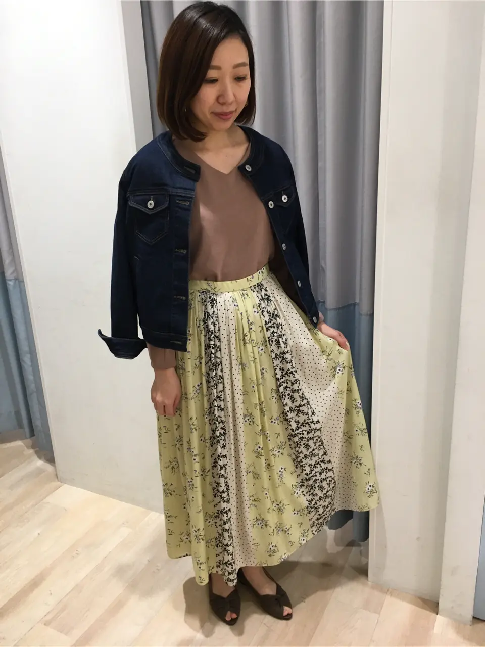 ANY SIS スタッフ コーディネート画像