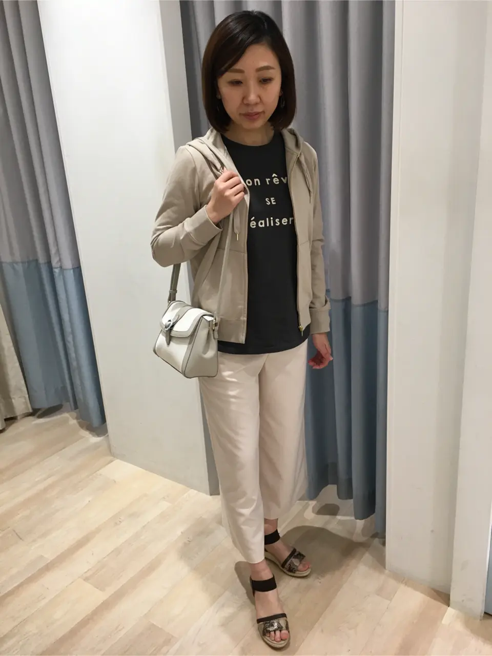 ANY SIS スタッフ コーディネート画像