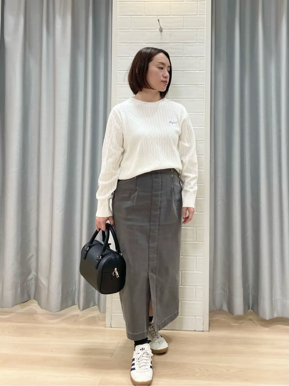 ANY SIS 丸岡 コーディネート画像