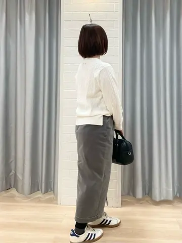 ANY SIS 丸岡 コーディネート画像