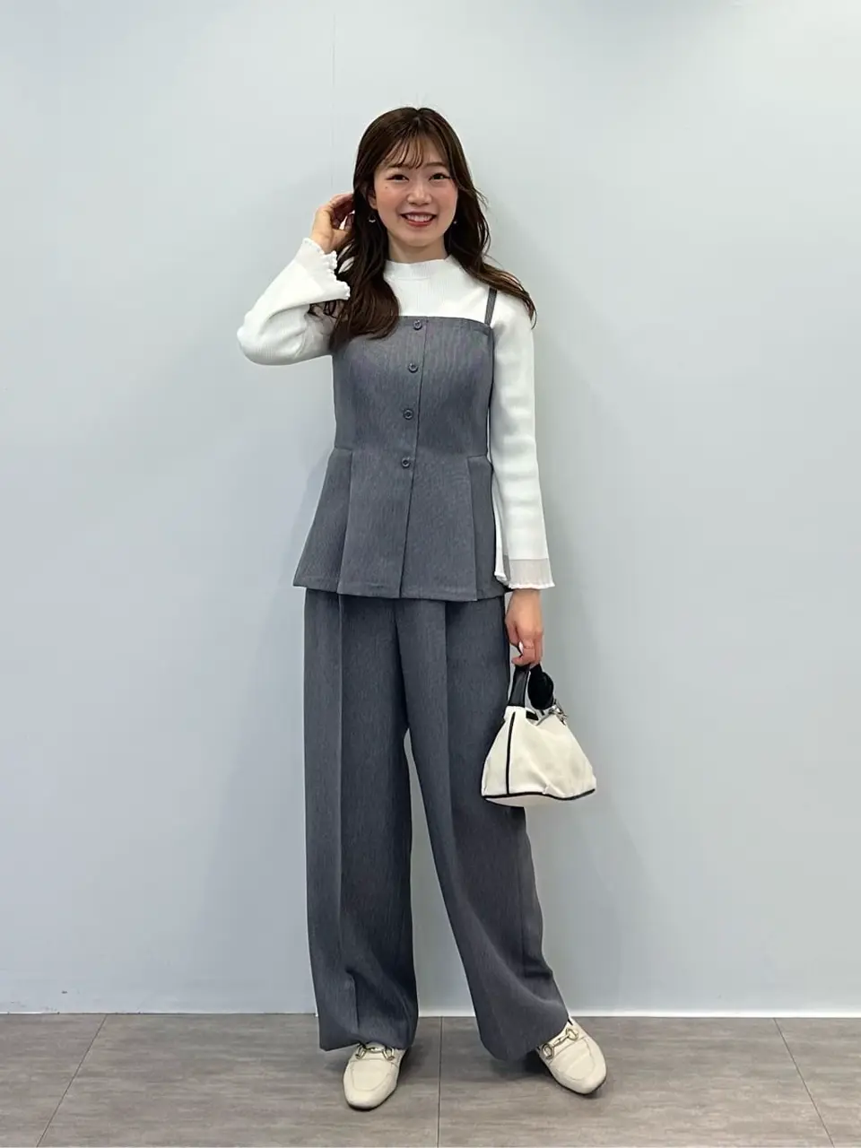 ANY SIS みぃ コーディネート画像