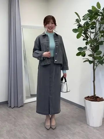 ANY SIS みぃ コーディネート画像