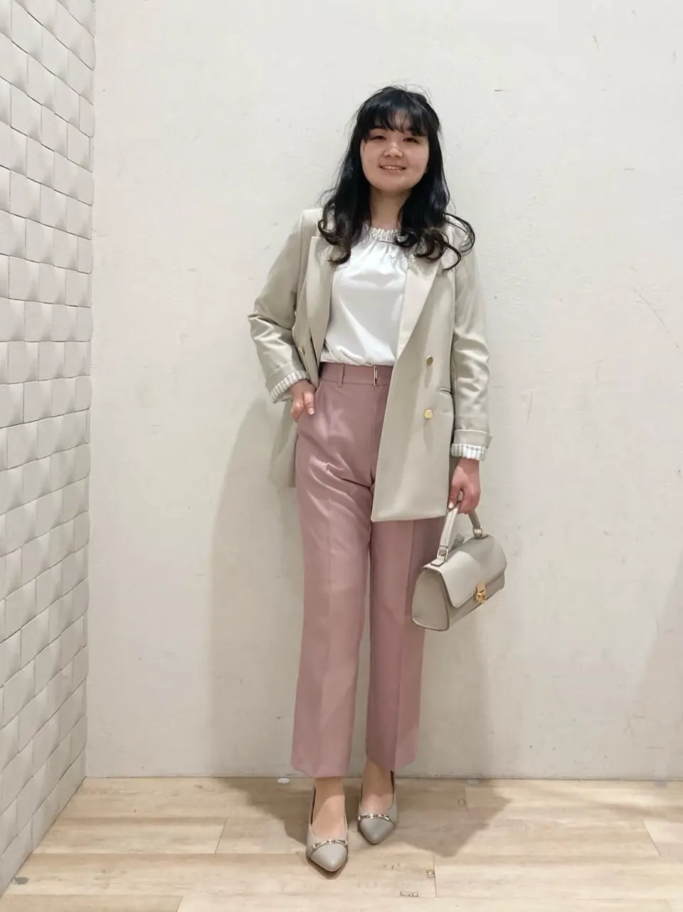 ANY SIS 川根　彩 コーディネート画像