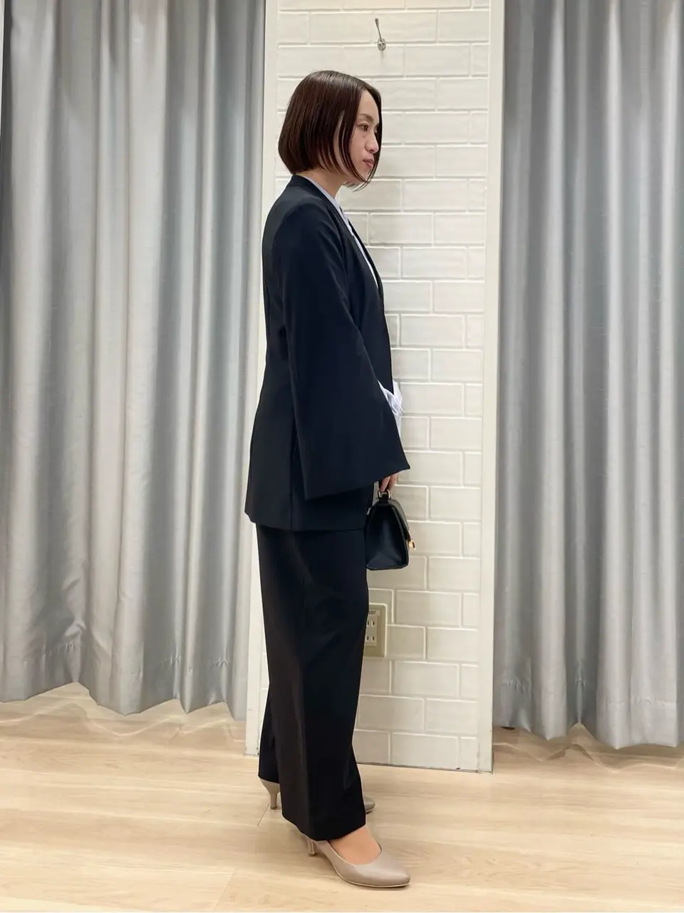 ANY SIS 丸岡 コーディネート画像