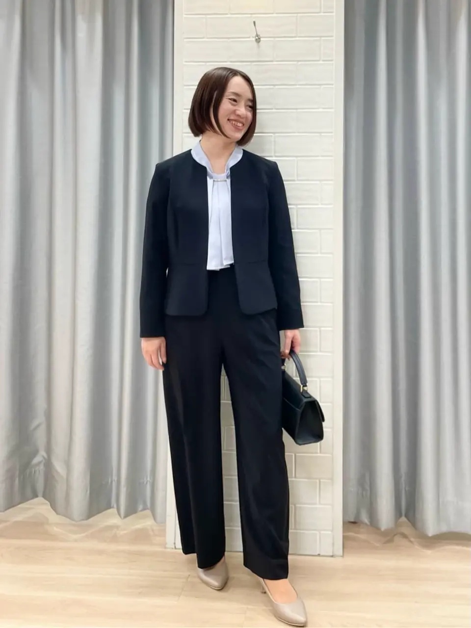 ANY SIS 丸岡 コーディネート画像