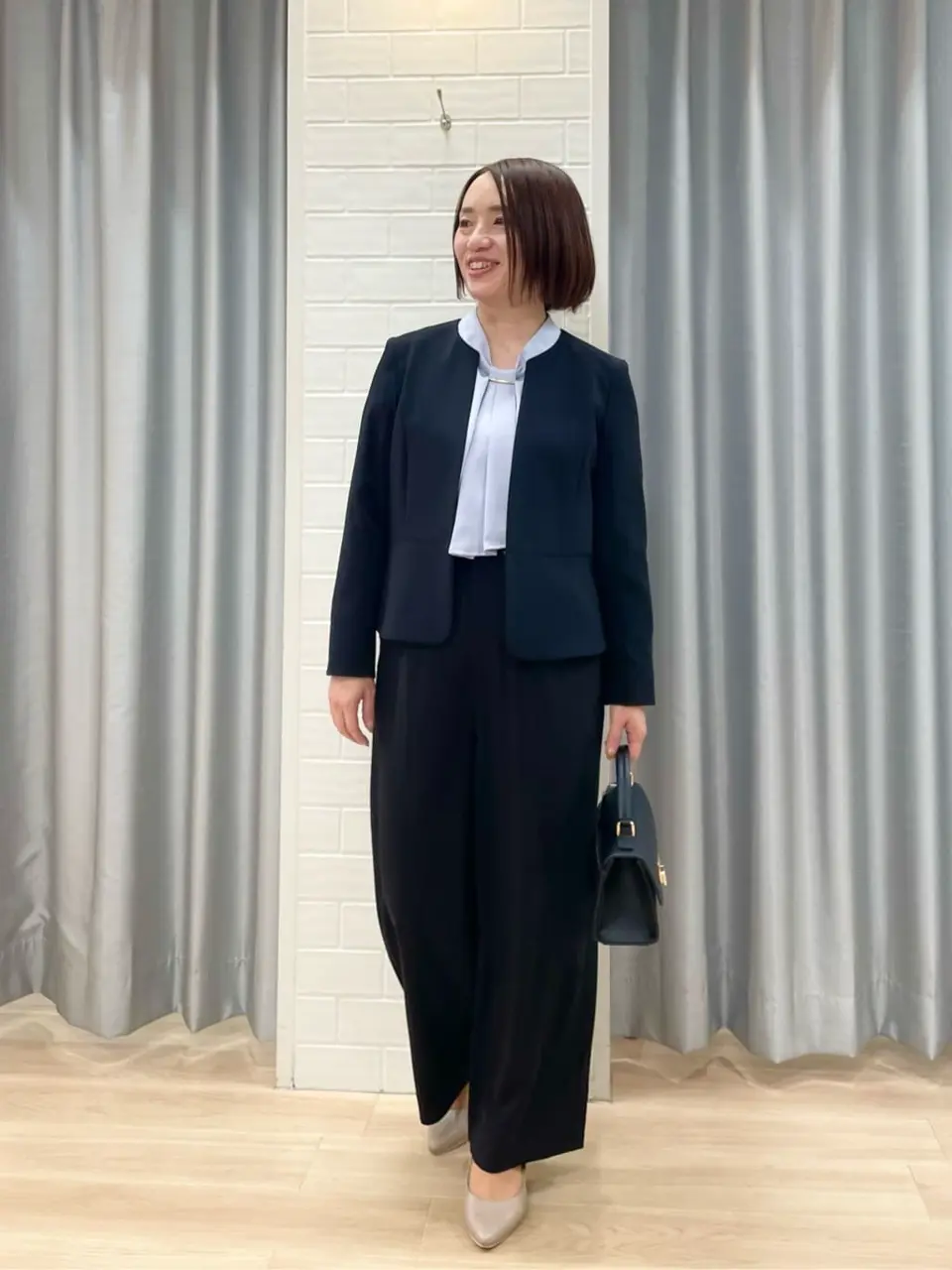 ANY SIS 丸岡 コーディネート画像