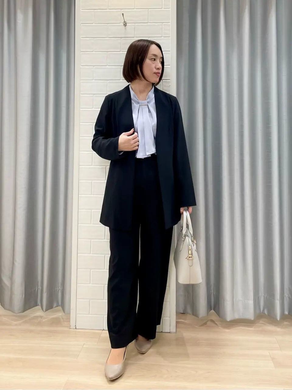 ANY SIS 丸岡 コーディネート画像