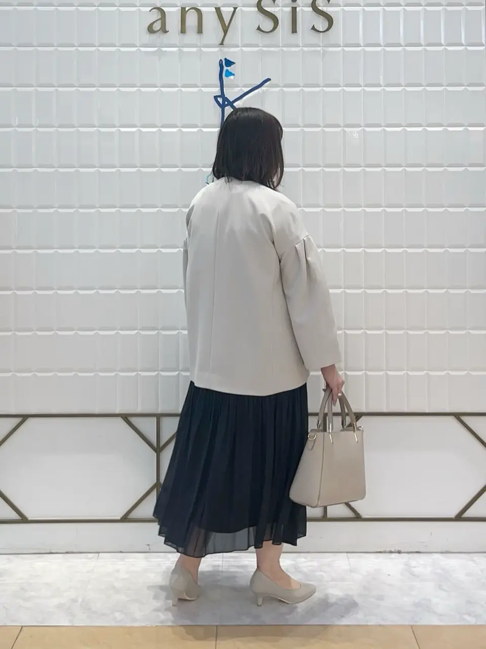 ANY SIS 西田 コーディネート画像