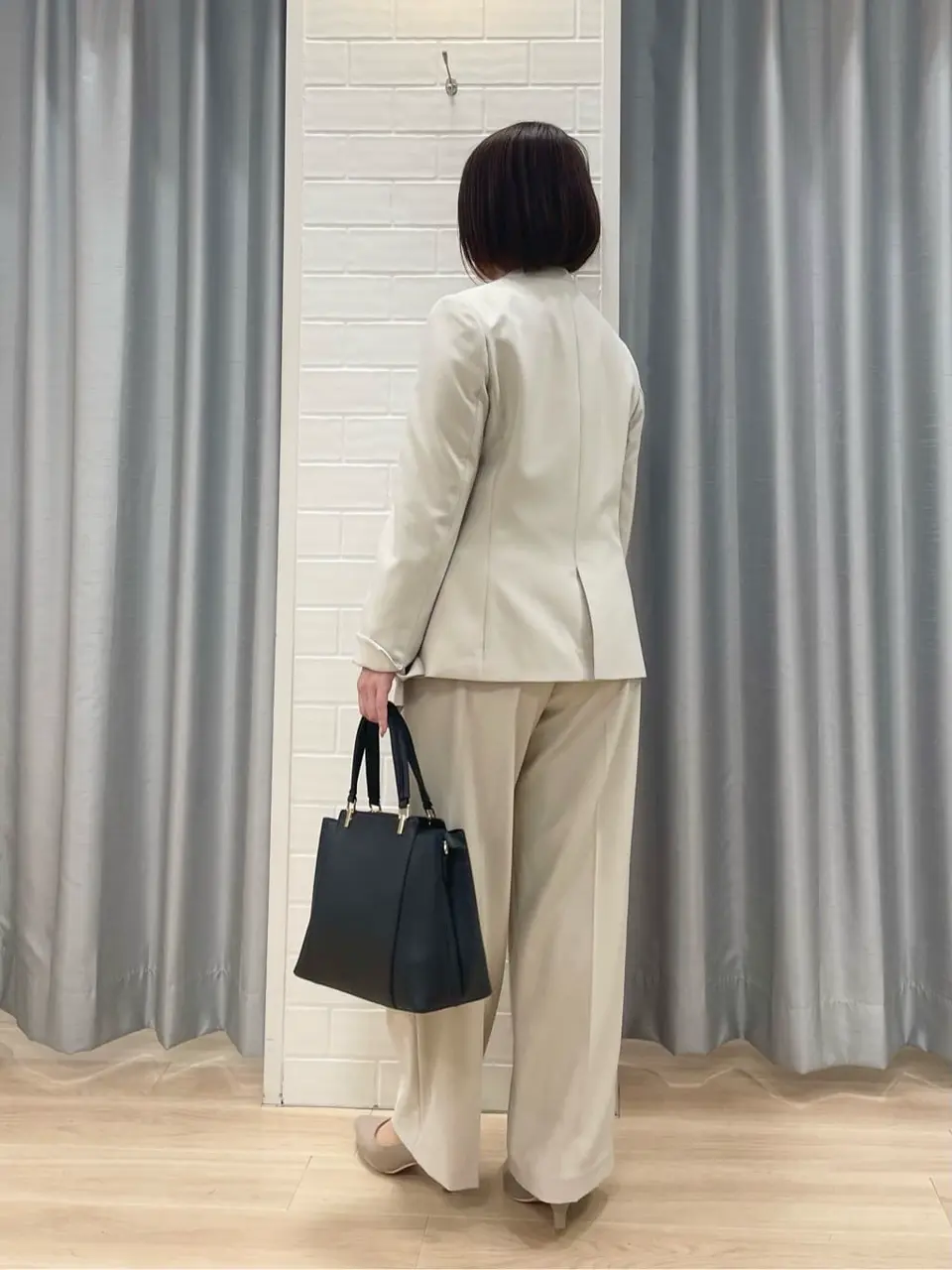 ANY SIS 丸岡 コーディネート画像