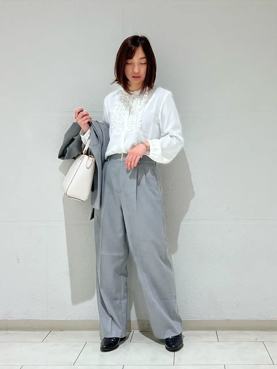 ANY SIS 村上 コーディネート画像